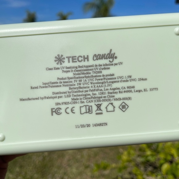 TECH Candy UV Sanitizer In Mint Green - Picture 13 of 15